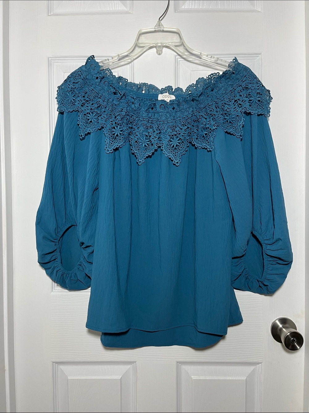 Oddy Off-Shoulder Crochet Lace Overlay Collar in Teal